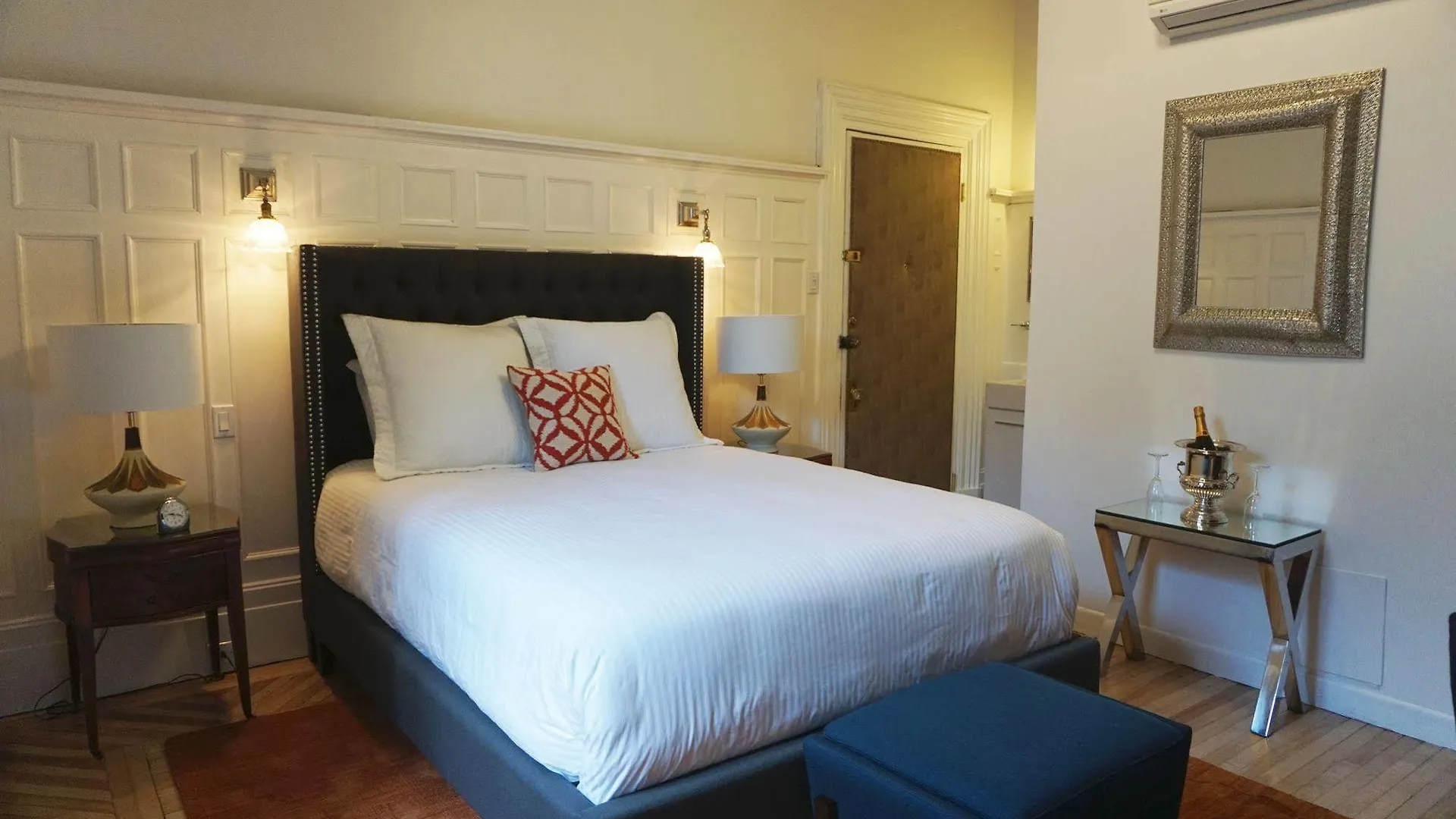 ***  Hotel Marie-Rollet Quebec City Canada